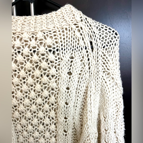 Hand knit 💯 Italian Wool Cable Crewneck Sweater Ivory size L Unisex Vintage - Picture 7 of 15